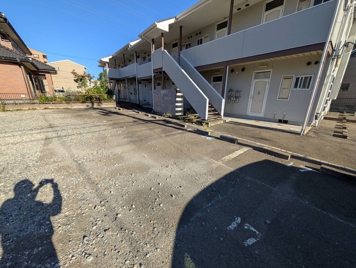 出花レジデンス郷家A棟の物件外観写真