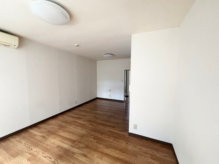 出花レジデンス郷家A棟の物件内観写真