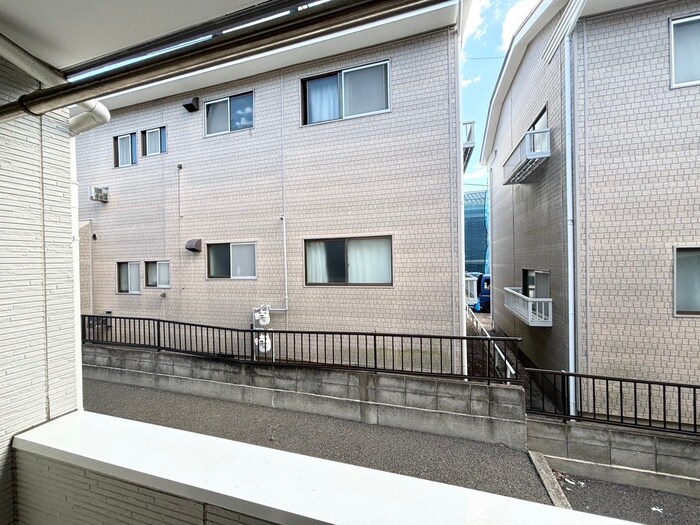 出花レジデンス郷家A棟の物件内観写真