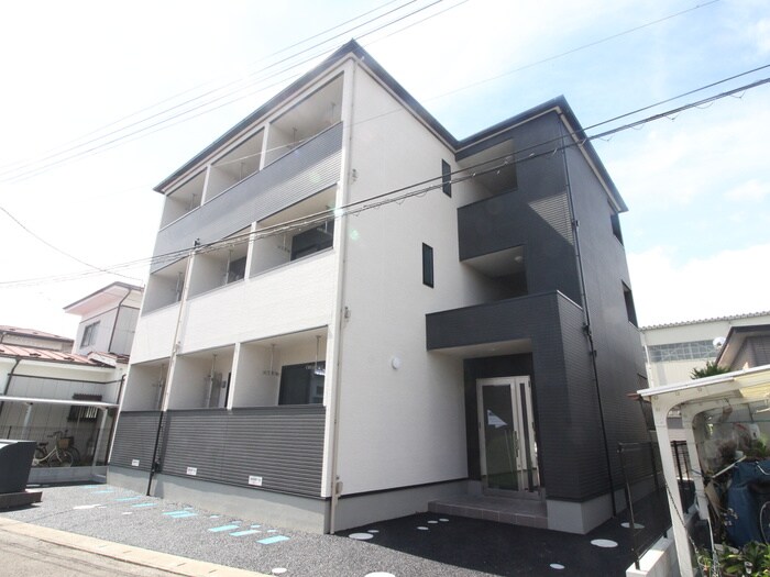 ノワール・エ・ブランⅡの物件外観写真