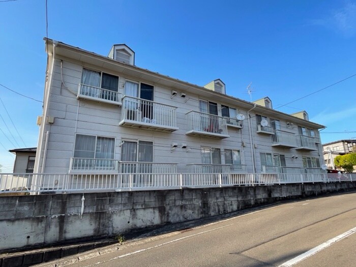 星ハイツの物件外観写真