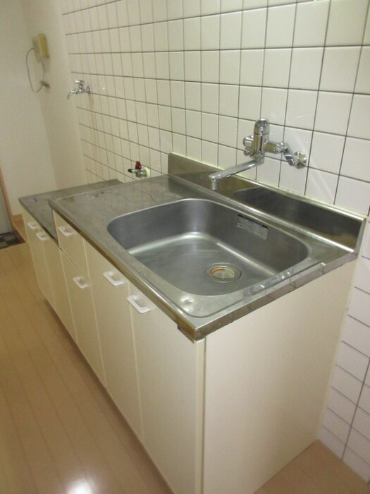 ﾎﾜｲﾄｷｬｯｽﾙ六丁の目ﾋﾞﾚｼﾞA棟の物件内観写真