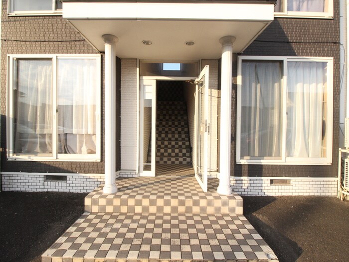 ﾎﾜｲﾄｷｬｯｽﾙ六丁の目ﾋﾞﾚｼﾞA棟の物件外観写真