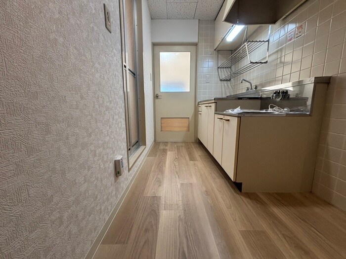 エミリービル卸町の物件内観写真