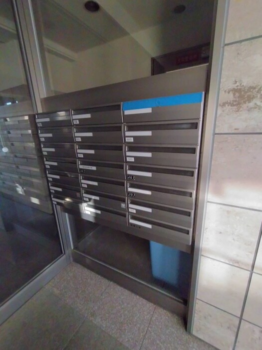 ロイヤルアニバーサリー楢町の物件外観写真