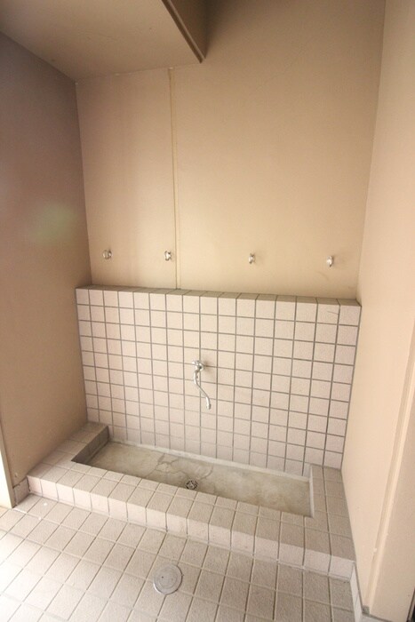 ロイヤルアニバーサリー楢町の物件外観写真