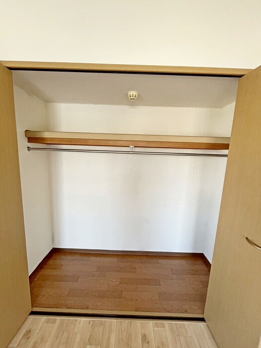 ロイヤルアニバーサリー楢町の物件内観写真