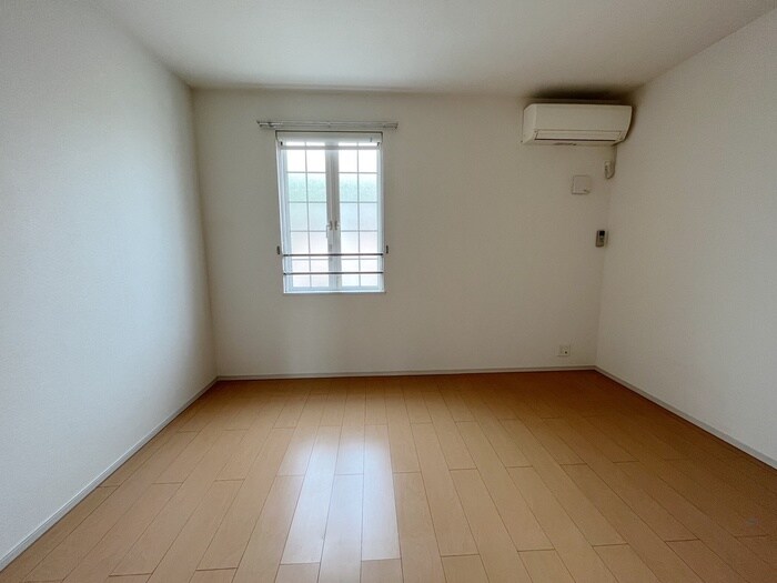 シャトレ菊ヶ岡Aの物件内観写真