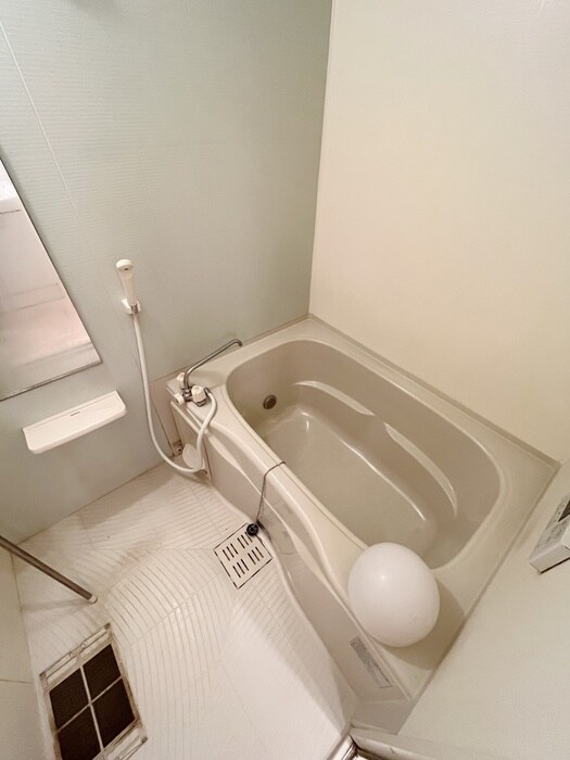 シャトレ菊ヶ岡Aの物件内観写真