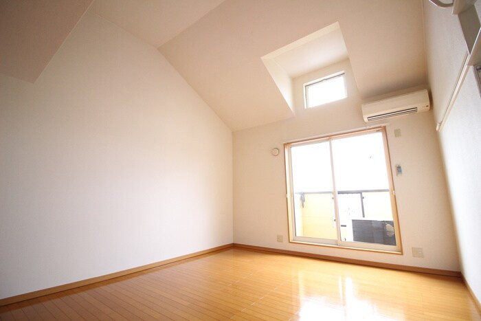 ｱﾌｫﾘｽﾃ-ｼｮﾝ新田東 ｳｴｽﾄの物件内観写真