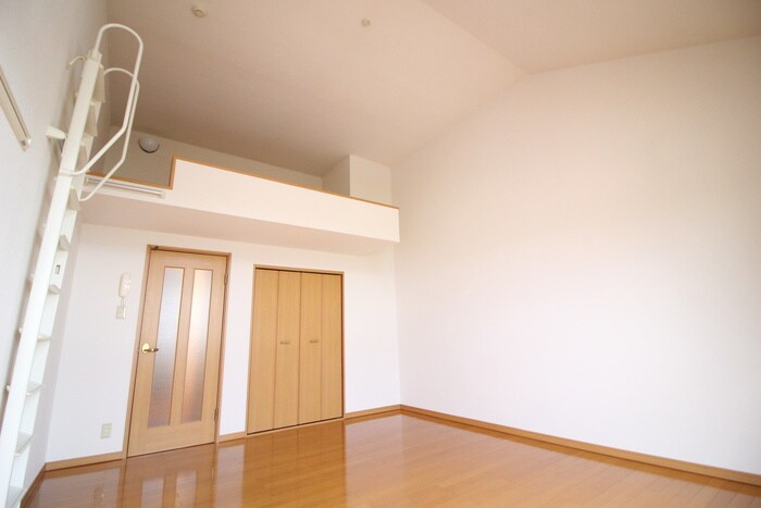 ｱﾌｫﾘｽﾃ-ｼｮﾝ新田東 ｳｴｽﾄの物件内観写真