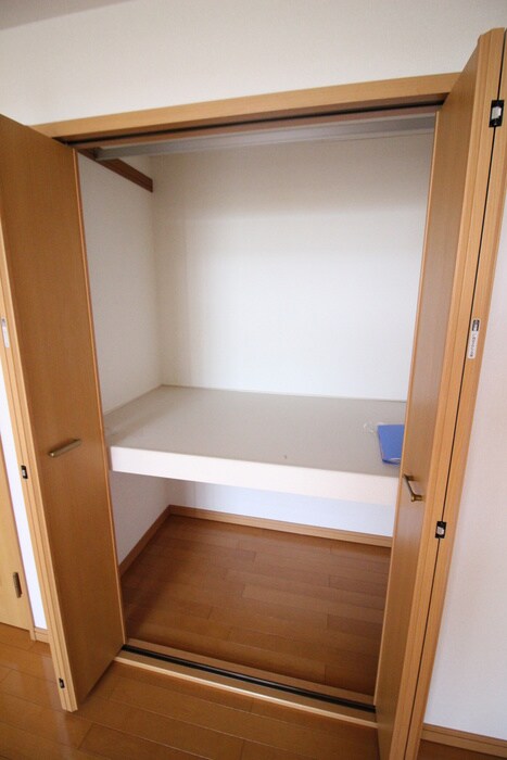 ｱﾌｫﾘｽﾃ-ｼｮﾝ新田東 ｳｴｽﾄの物件内観写真