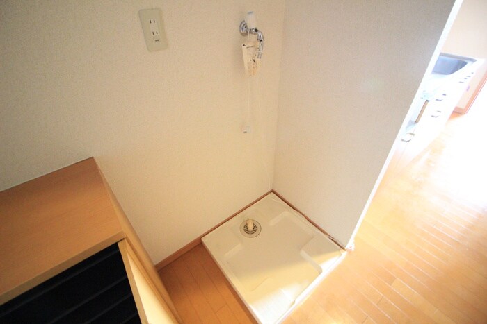 ｱﾌｫﾘｽﾃ-ｼｮﾝ新田東 ｳｴｽﾄの物件内観写真