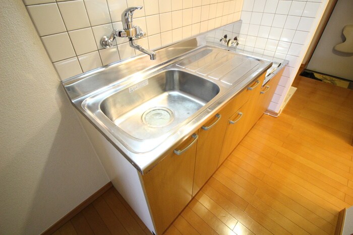 ｱﾌｫﾘｽﾃ-ｼｮﾝ新田東 ｳｴｽﾄの物件内観写真