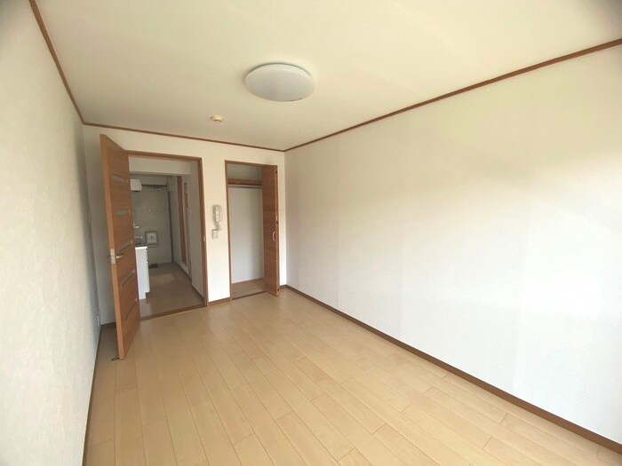 シャイニングプラザ佐竹の物件内観写真