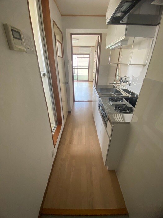 シャイニングプラザ佐竹の物件内観写真