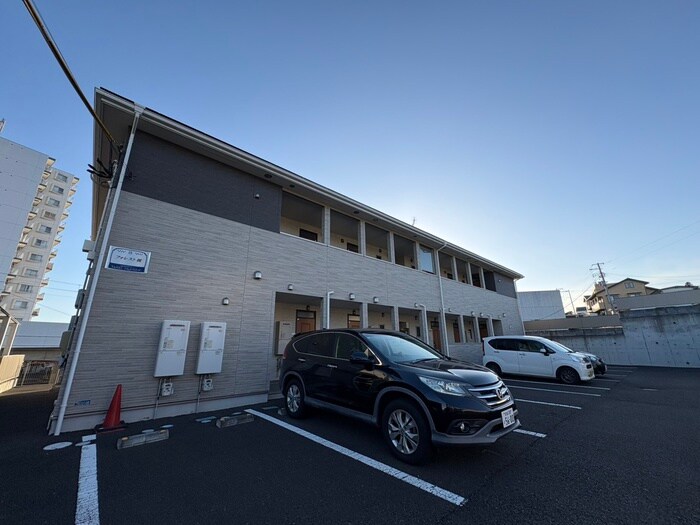 フォレスト楓の物件外観写真