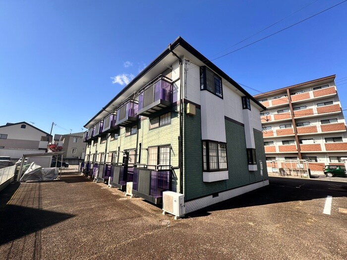 スワンハイツの物件外観写真