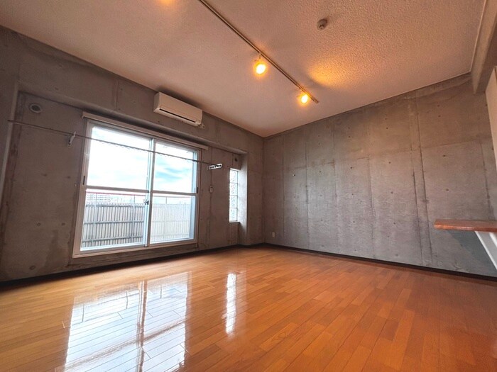 サンフェリ－チェ・１７の物件内観写真