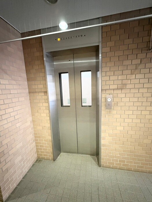 パークハイツ東口の物件外観写真