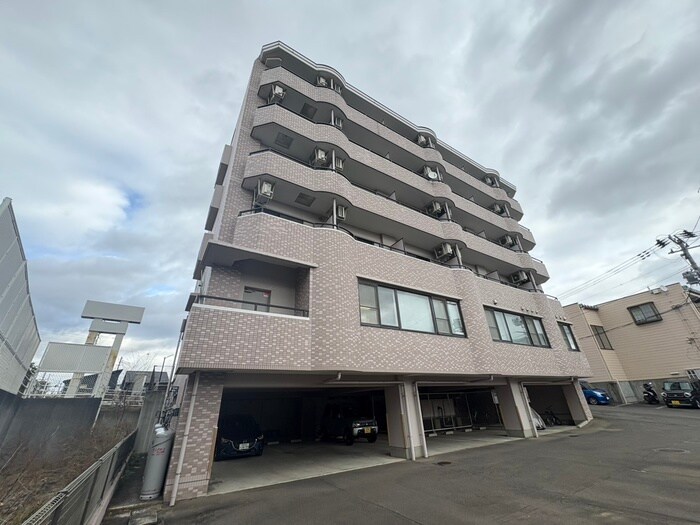 第三横山ハイツの物件外観写真