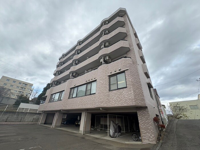 第三横山ハイツの物件外観写真