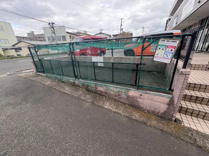 第三横山ハイツの物件外観写真