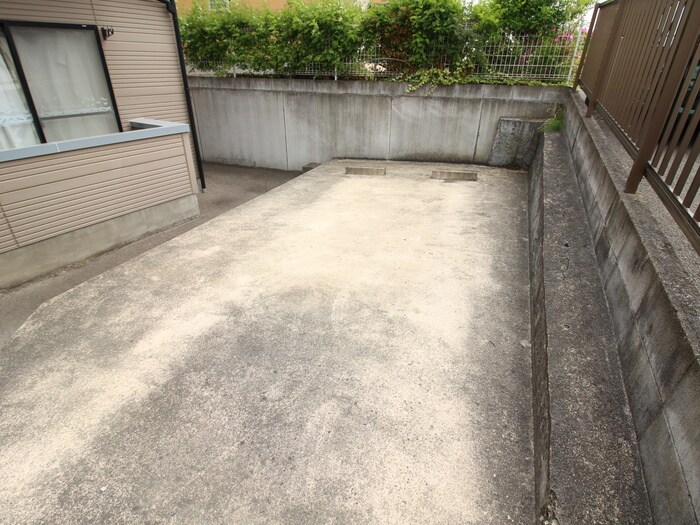 リトルシャトー荒巻の物件外観写真