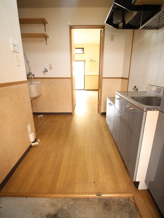 リトルシャトー荒巻の物件内観写真