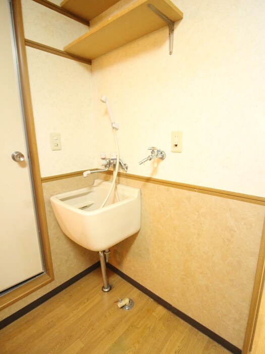 リトルシャトー荒巻の物件内観写真