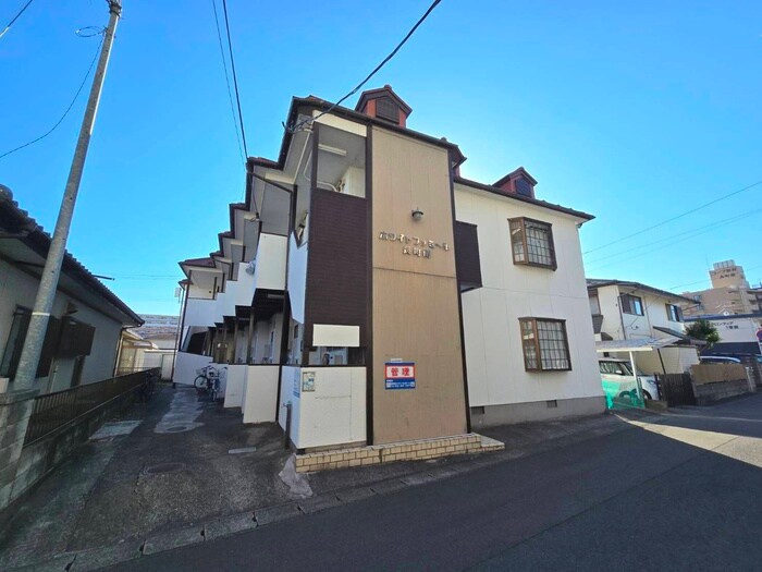 ホワイトファミール長町南の物件外観写真