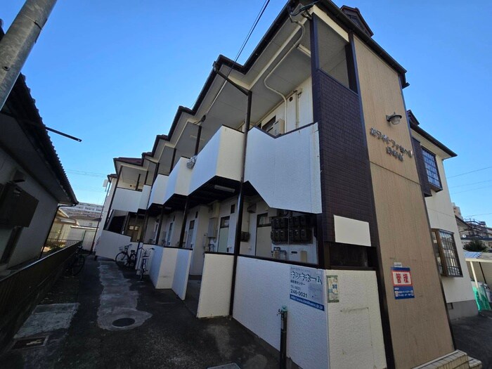 ホワイトファミール長町南の物件外観写真