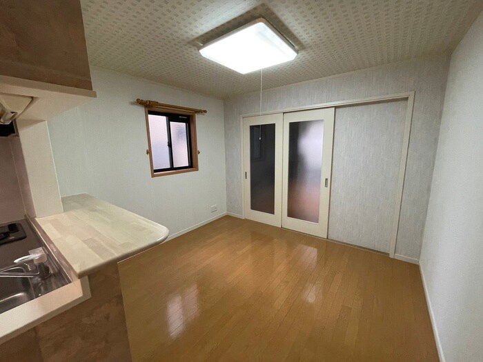 メゾンエスポワール成田町の物件内観写真