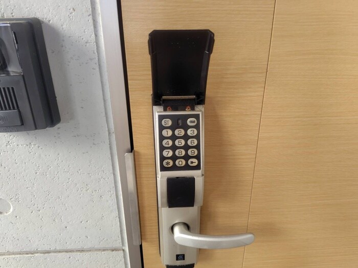 メゾンエスポワール成田町の物件外観写真