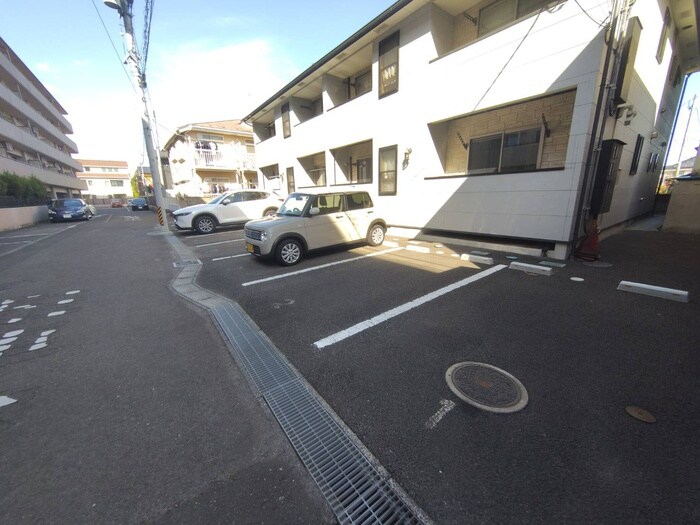 メゾンエスポワール成田町の物件外観写真