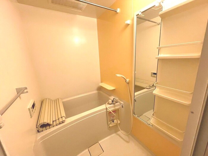 メゾンエスポワール成田町の物件内観写真