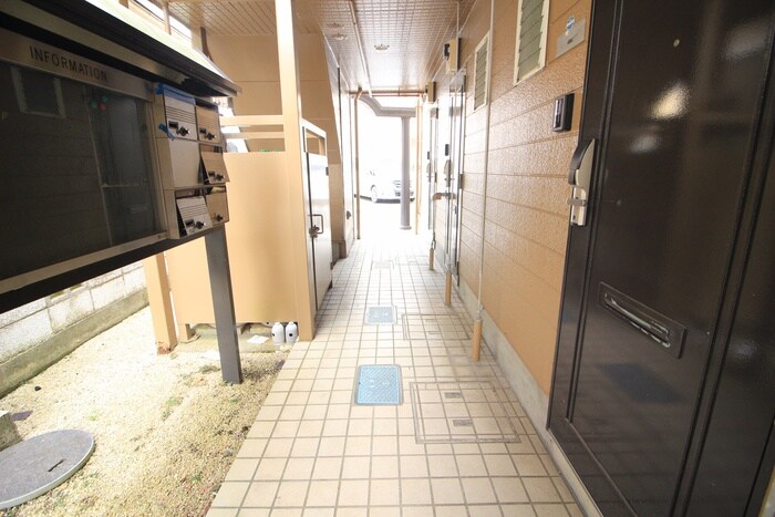 サンアローズ新田西の物件外観写真