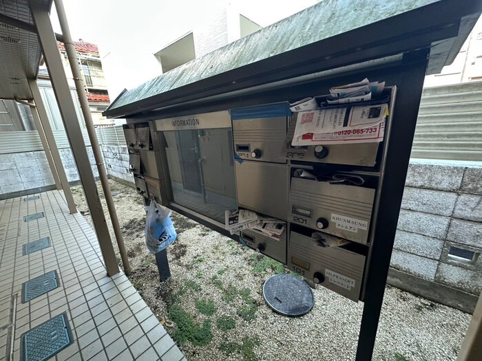 サンアローズ新田西の物件外観写真