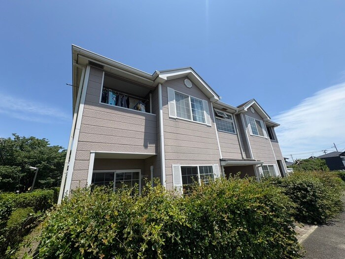 マルベリーズ弐番館の物件外観写真