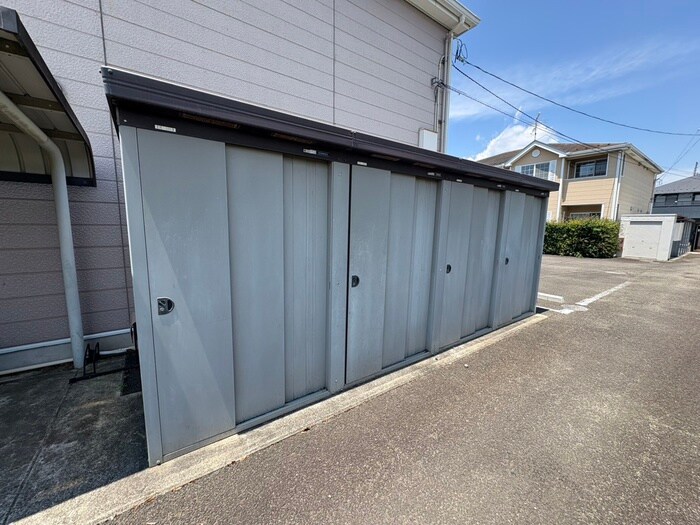 マルベリーズ弐番館の物件外観写真