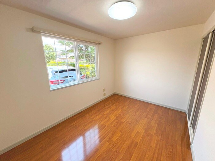 マルベリーズ弐番館の物件内観写真