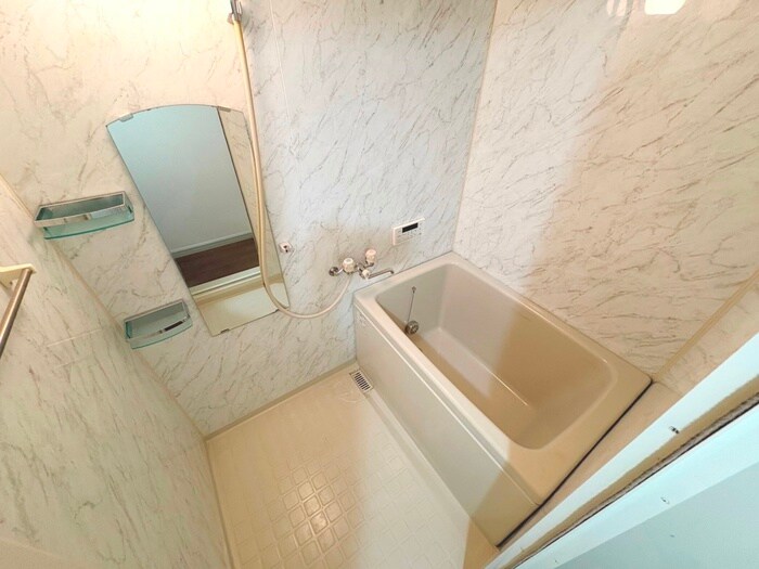 マルベリーズ弐番館の物件内観写真