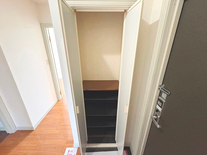 マルベリーズ弐番館の物件内観写真