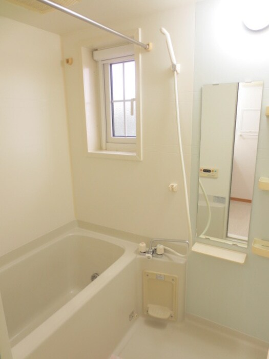 ホープヒルズ3番館の物件内観写真