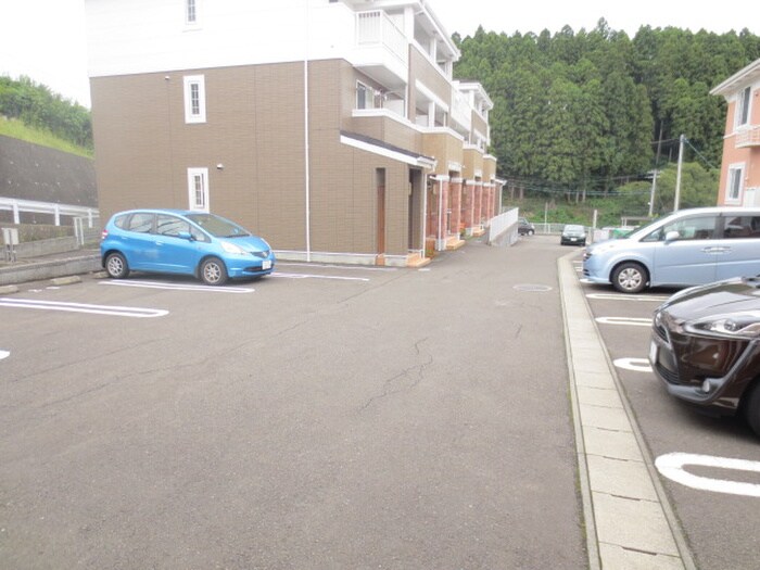 ホープヒルズ3番館の物件外観写真