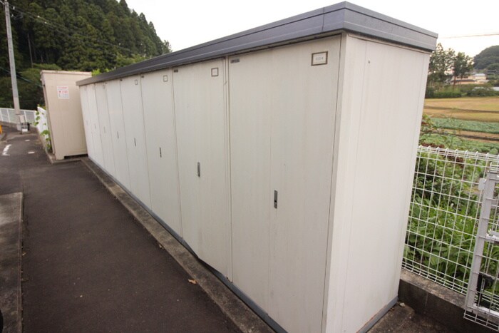 ホープヒルズ2番館の物件外観写真