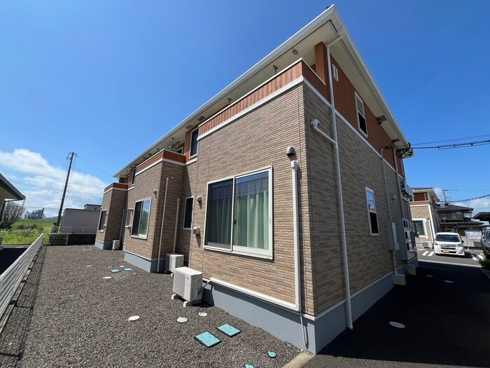 コンフォート　アライブⅡの物件外観写真