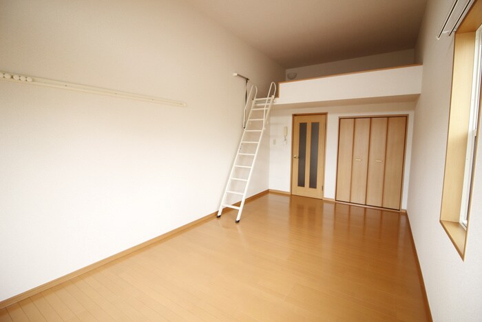 ｱﾌｫﾘｵｽﾃｰｼｮﾝﾉ-ｽ弐番館の物件内観写真