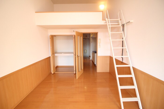 ｱﾌｫﾘｵｽﾃｰｼｮﾝﾉ-ｽ弐番館の物件内観写真