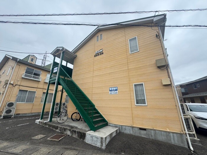 アリス高砂第１の物件外観写真